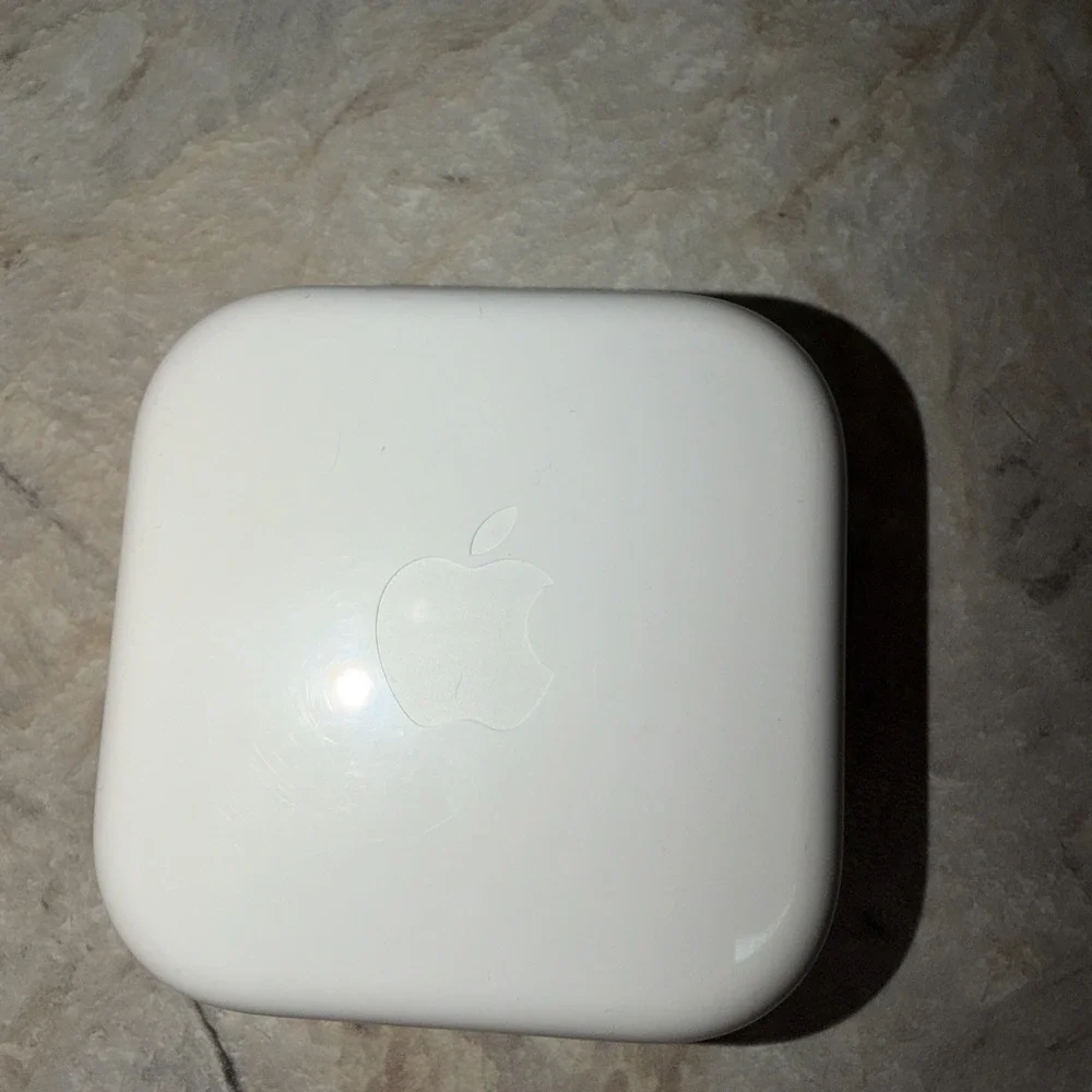 Apple Wired Ear Buds w/Case iPhone iPad iPod 3.5mm Aux Jack Headphones